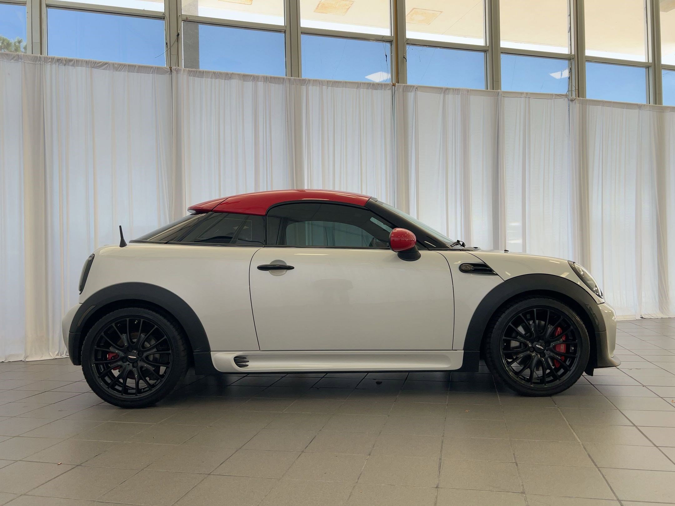 Used 2012 MINI Cooper Coupe John Cooper Works image 8