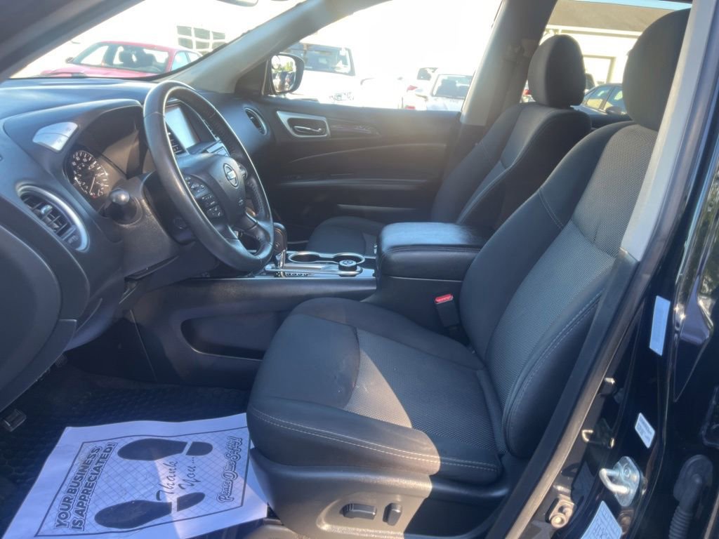 Used 2019 Nissan Pathfinder SV AWD/4WD image 10