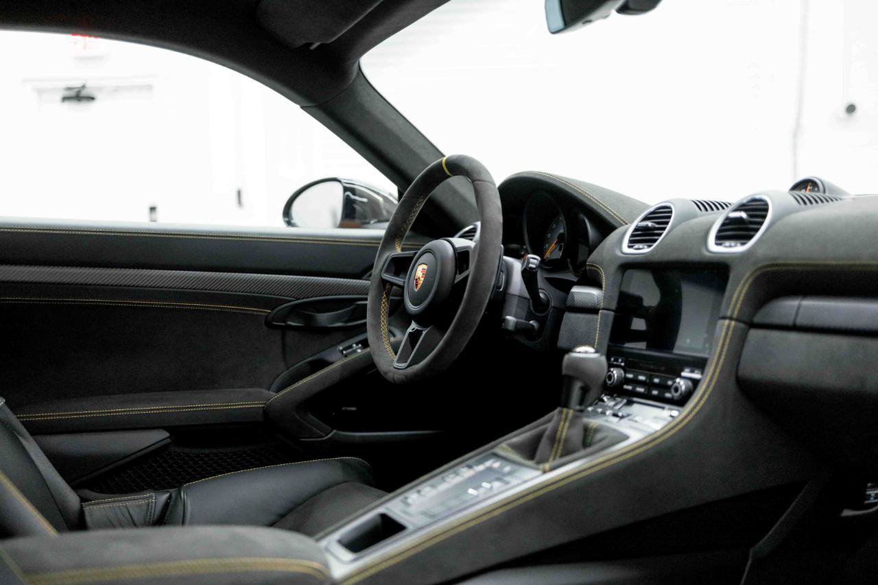Used 2025 Porsche 718 Cayman GT4 RS image 61