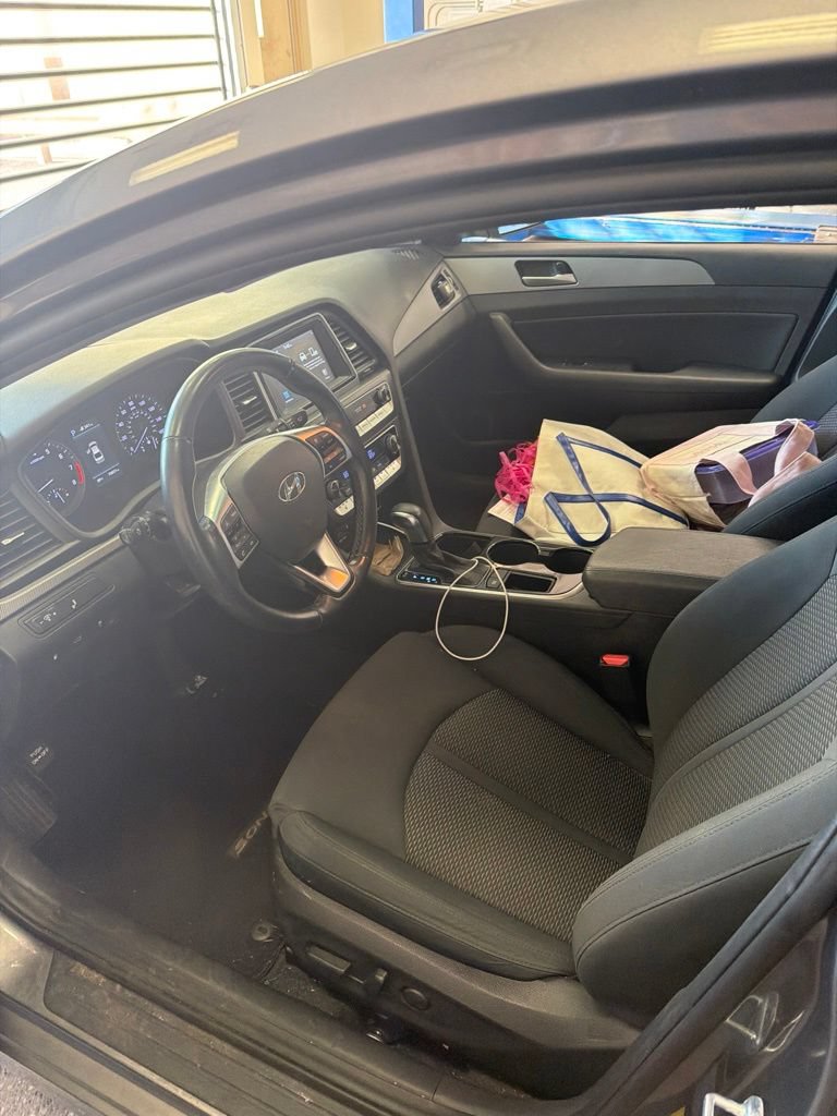 Used 2019 Hyundai Sonata SEL FWD image 2