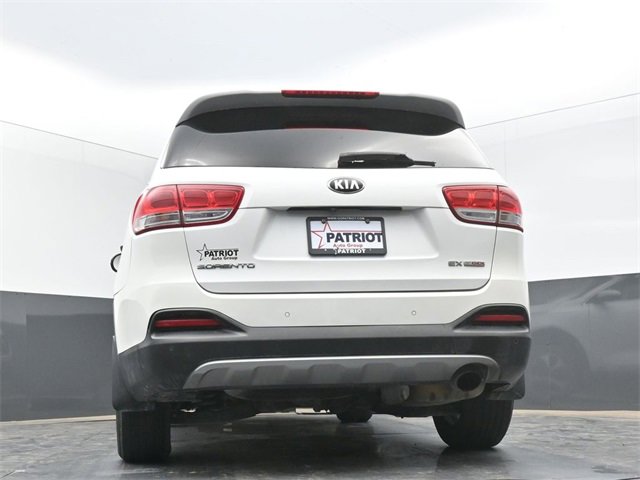 Used 2016 Kia Sorento EX image 42