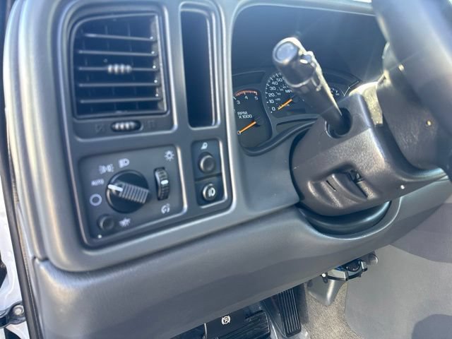 Used 2004 GMC Sierra 2500 SLE w/ Heavy-Duty Power Package RWD image 17
