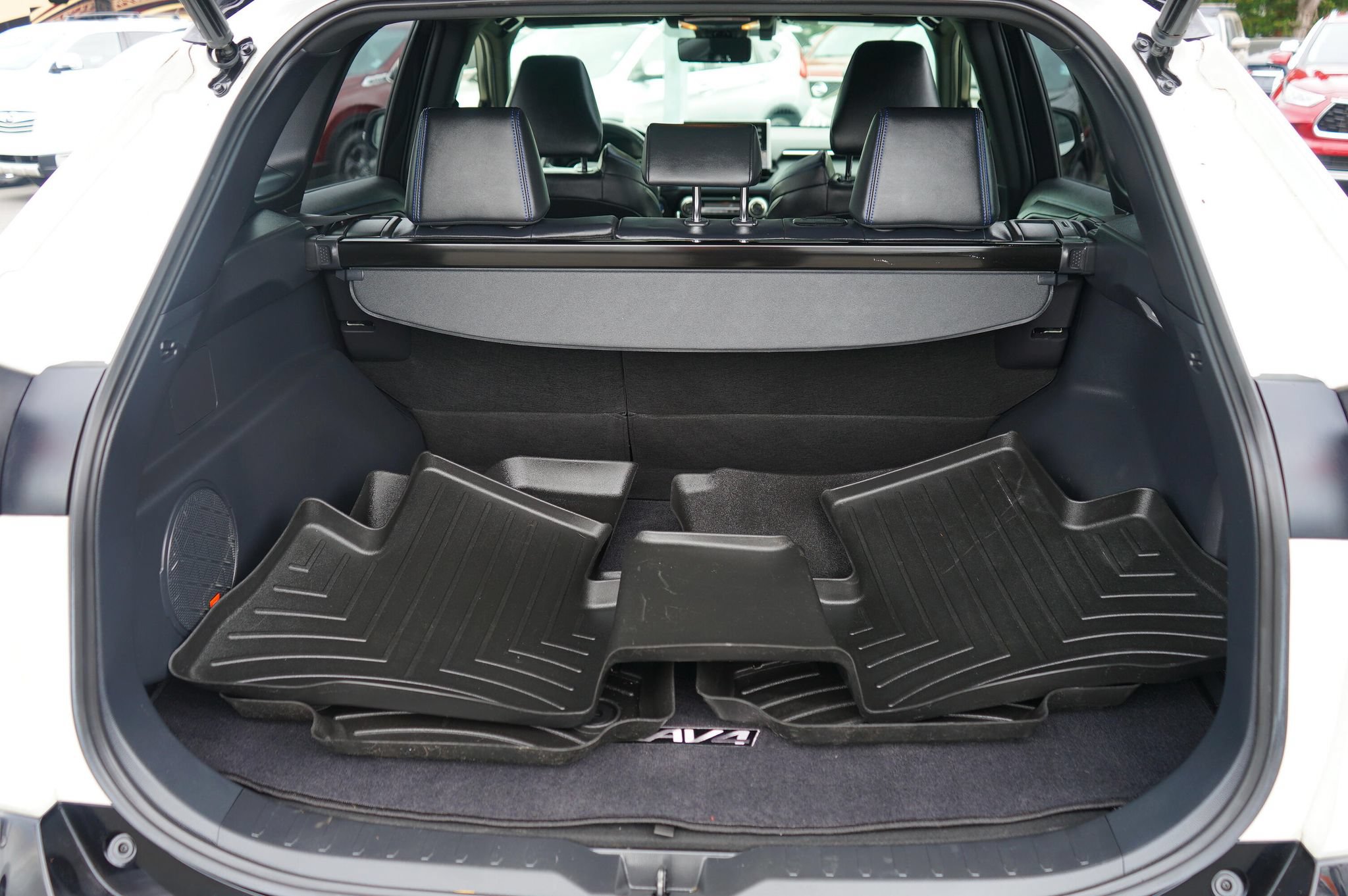 Used 2019 Toyota RAV4 XSE AWD/4WD image 28