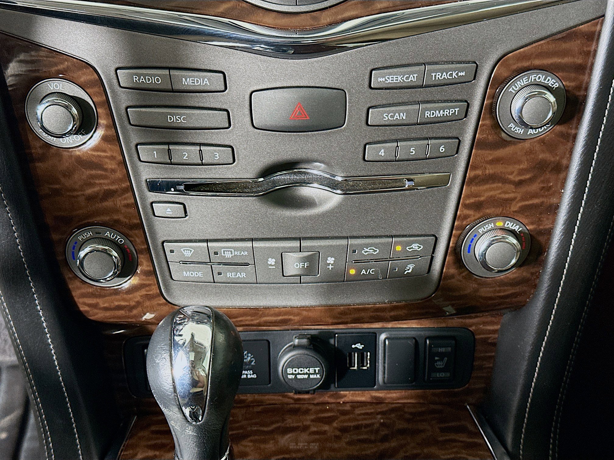 Used 2018 Nissan Armada SL w/ Premium Package image 23