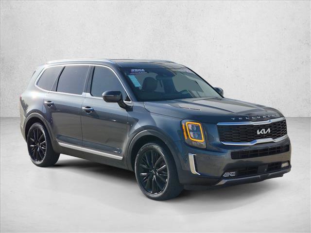 Used 2022 Kia Telluride SX w/ Towing Package FWD image 3