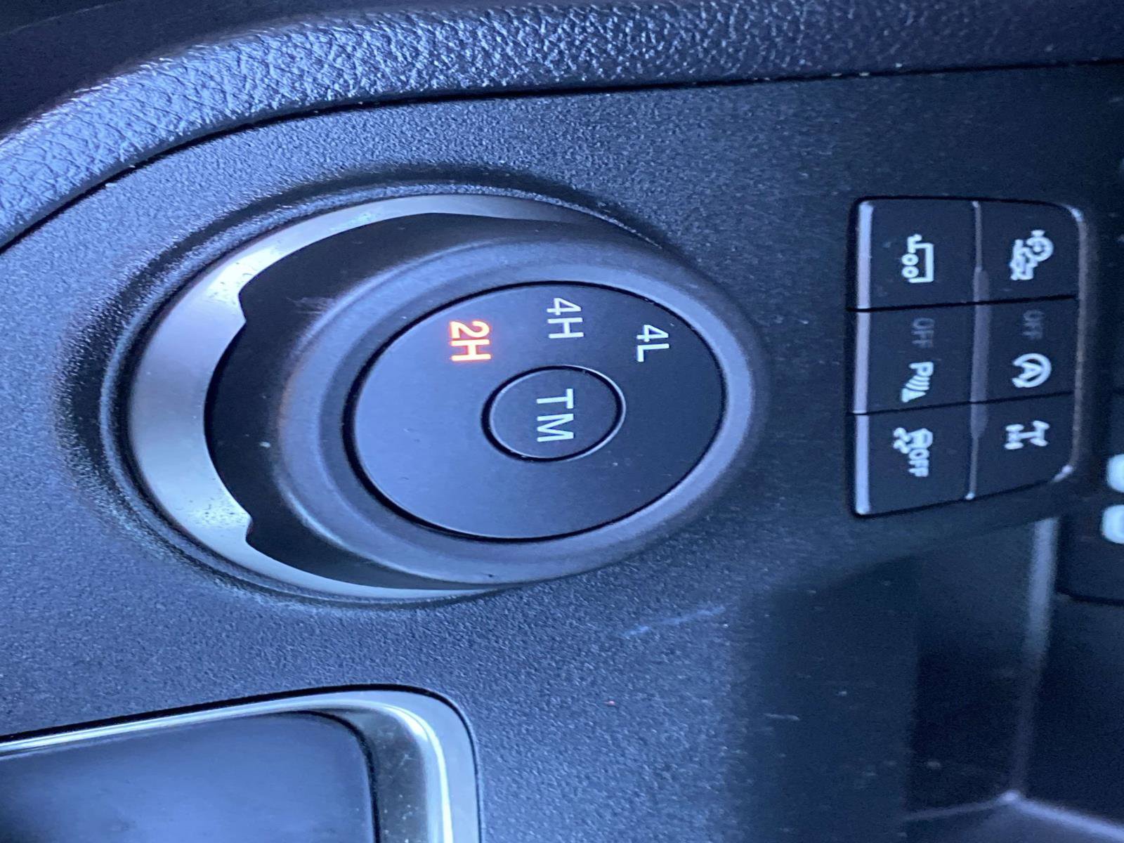 Used 2019 Ford Ranger XLT w/ Equipment Group 302A Luxury AWD/4WD image 16