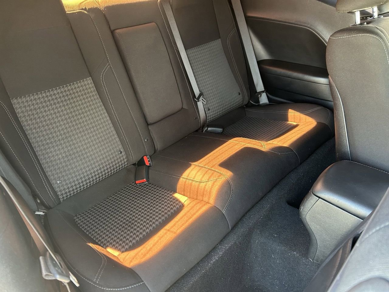 Used 2019 Dodge Challenger SXT image 12