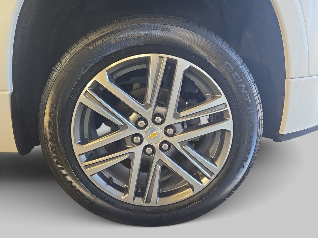 Used 2023 Chevrolet Traverse High Country AWD/4WD image 36