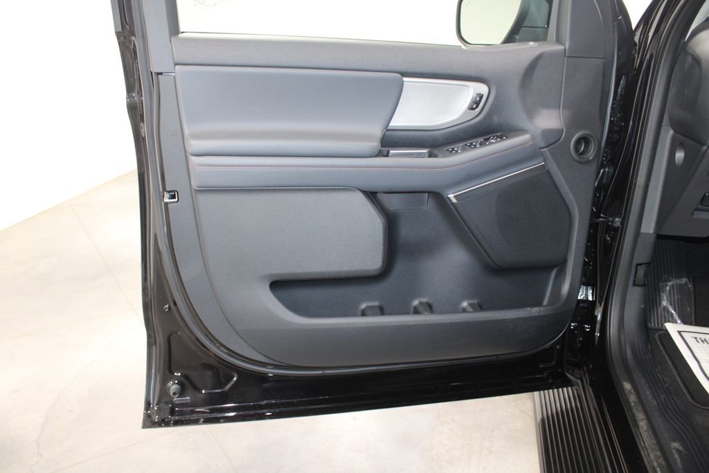 New 2025 Ford Expedition Max Active image 27