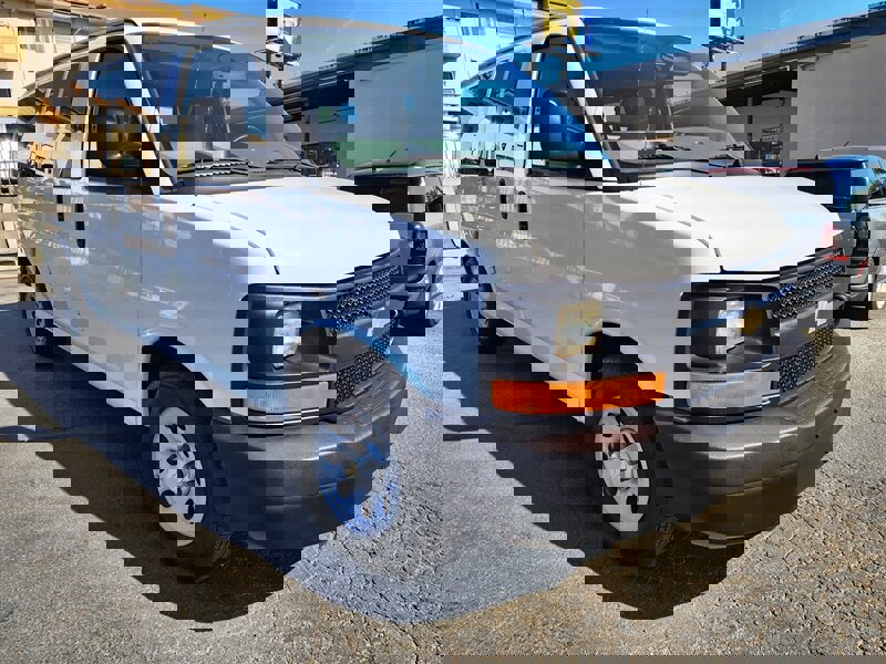 Used 2014 Chevrolet Express 1500 LS image 4