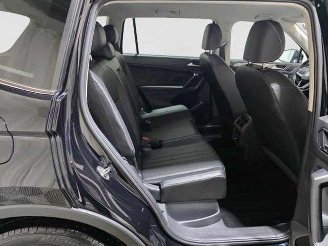Certified 2023 Volkswagen Tiguan SE AWD/4WD image 32