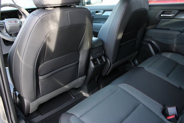 New 2026 GMC Terrain AT4 w/ Convenience Package III AWD/4WD image 33