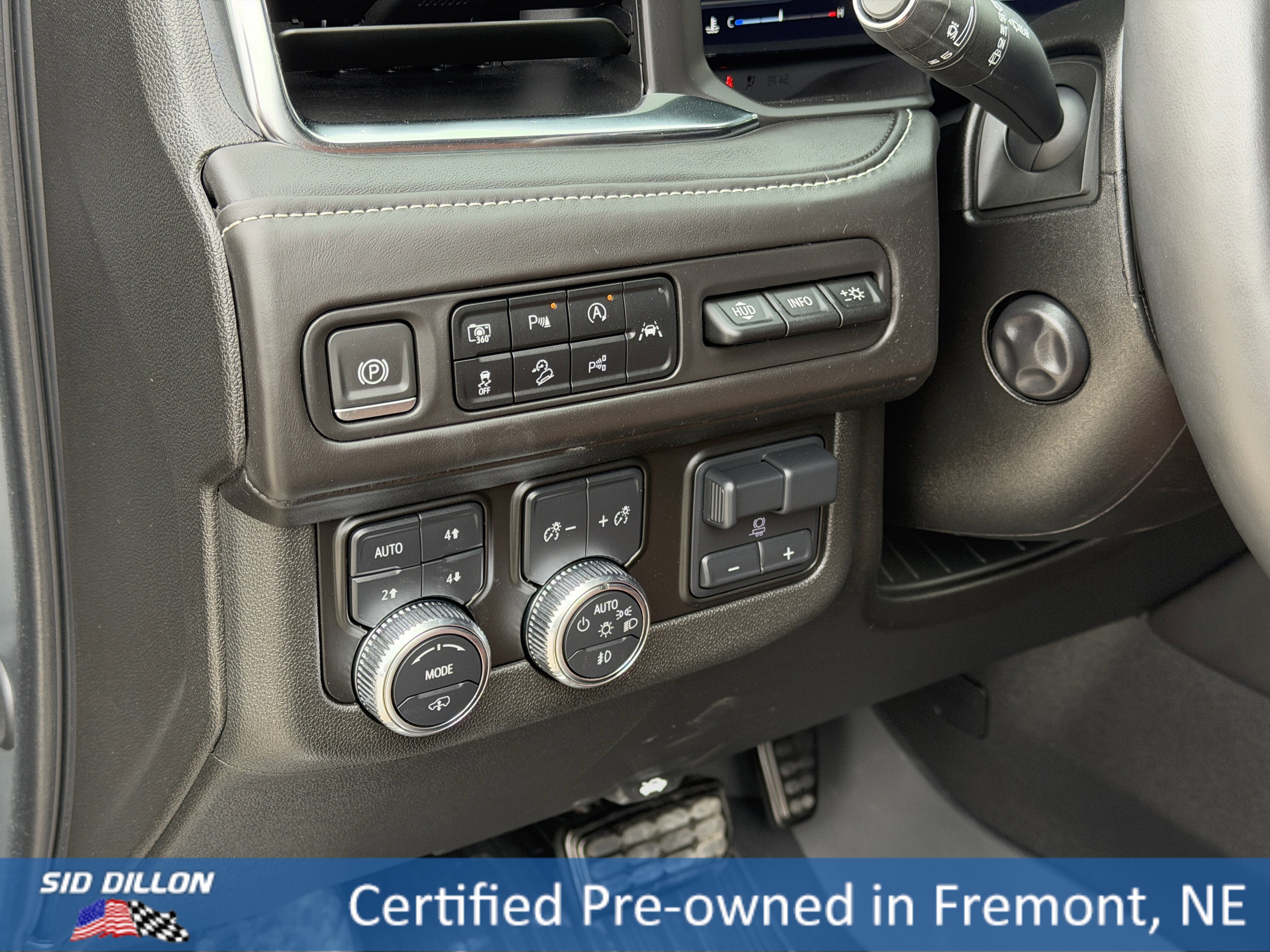 Certified 2024 GMC Yukon XL Denali Ultimate AWD/4WD image 12