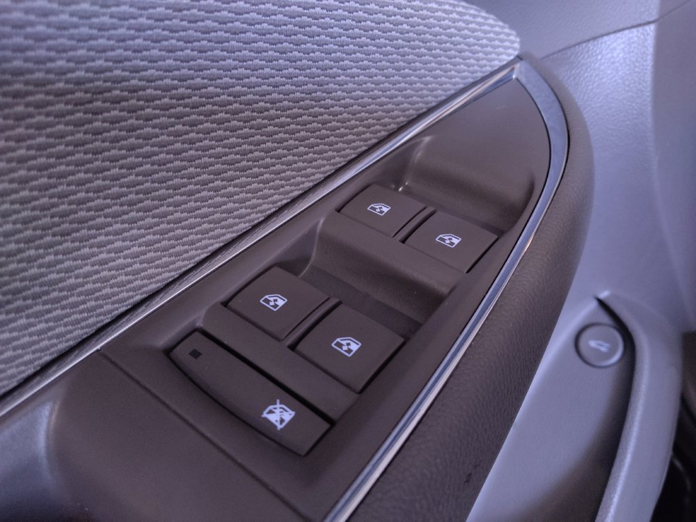 Used 2017 Chevrolet Cruze LS image 27