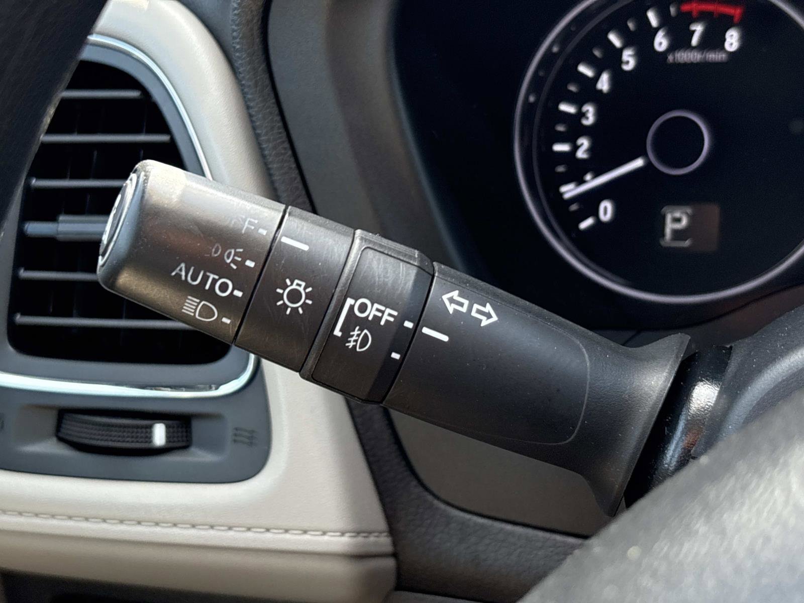 Used 2018 Honda HR-V EX image 18