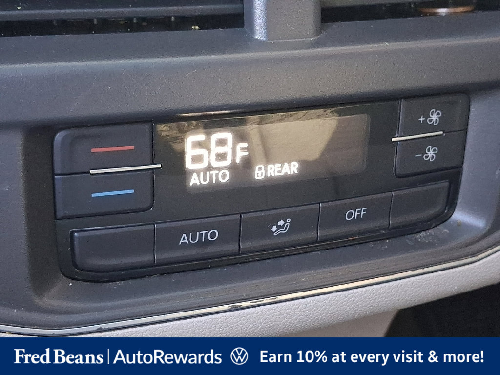 Used 2019 Volkswagen Atlas SE w/ Panoramic Sunroof Package AWD/4WD image 16