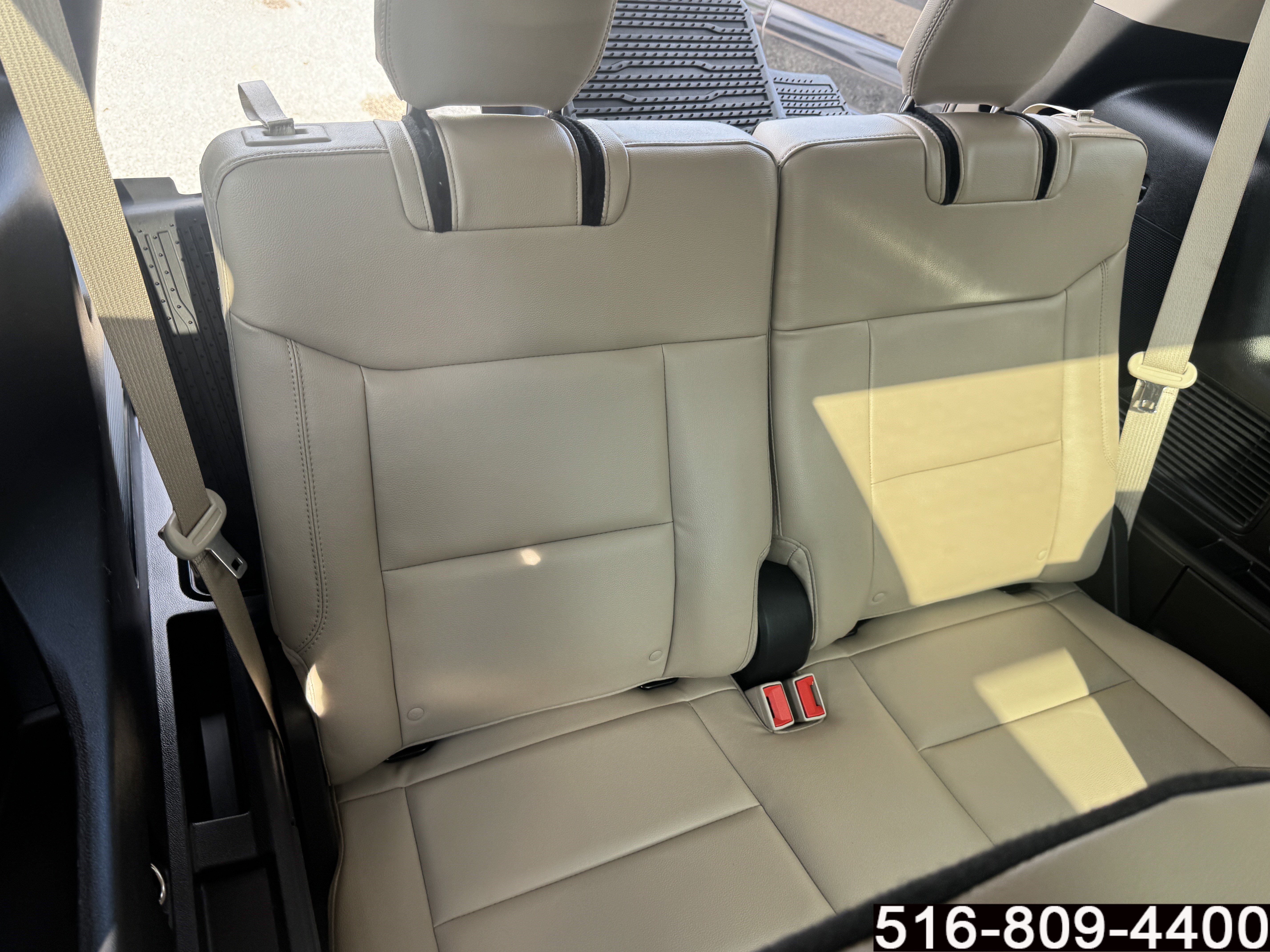 Used 2020 Ford Explorer Limited AWD/4WD image 34