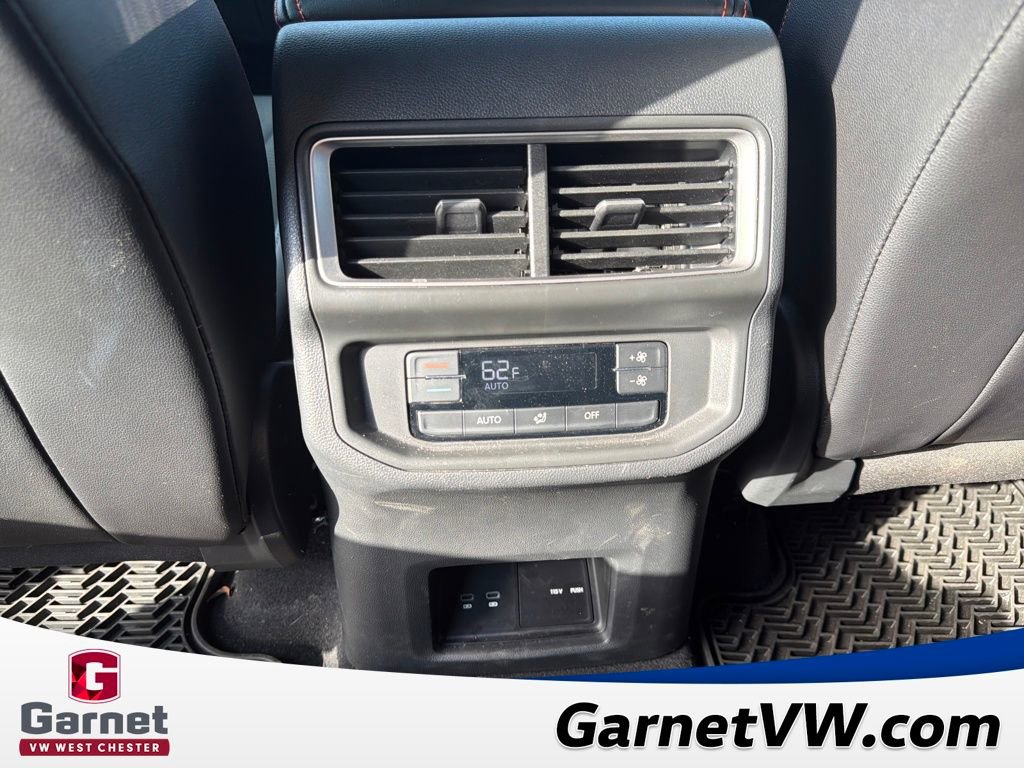 Used 2024 Volkswagen Atlas Peak Edition SE image 40