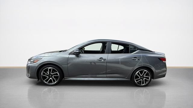 Certified 2025 Nissan Sentra SR FWD image 5