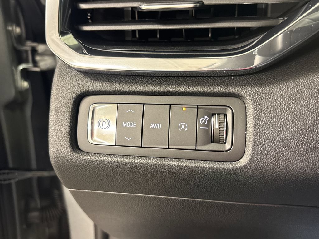 New 2026 GMC Acadia Elevation w/ Black Edition AWD/4WD image 31
