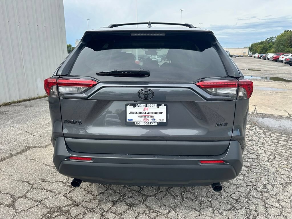 Used 2024 Toyota RAV4 XLE w/ Convenience Package FWD image 6