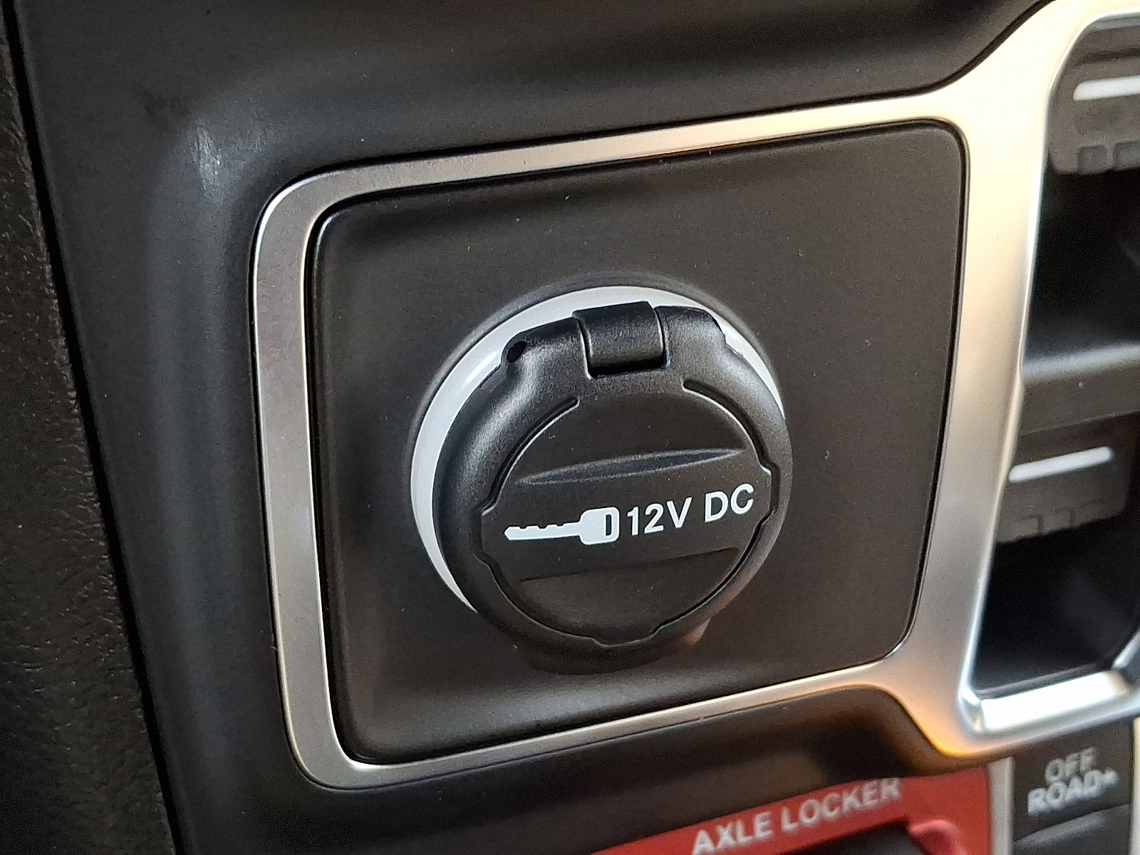 New 2026 Jeep Wrangler Unlimited Sport image 14