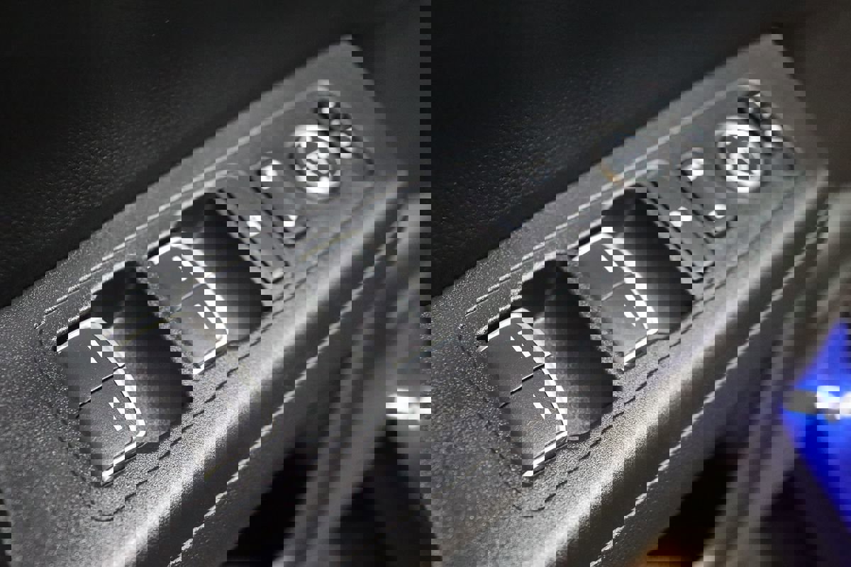 Used 2025 Honda CR-V EX-L image 29