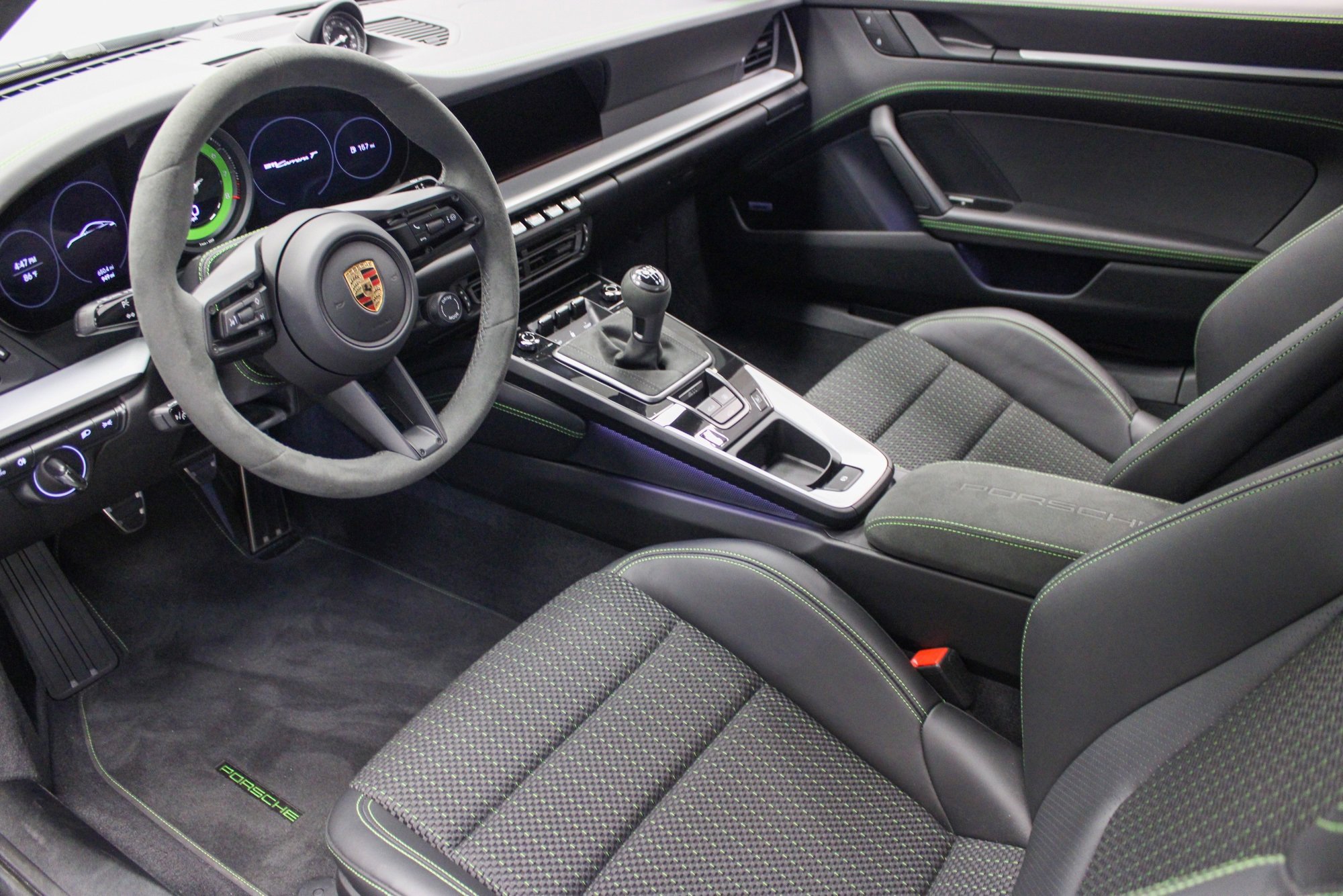 Certified 2024 Porsche 911 Carrera T image 4
