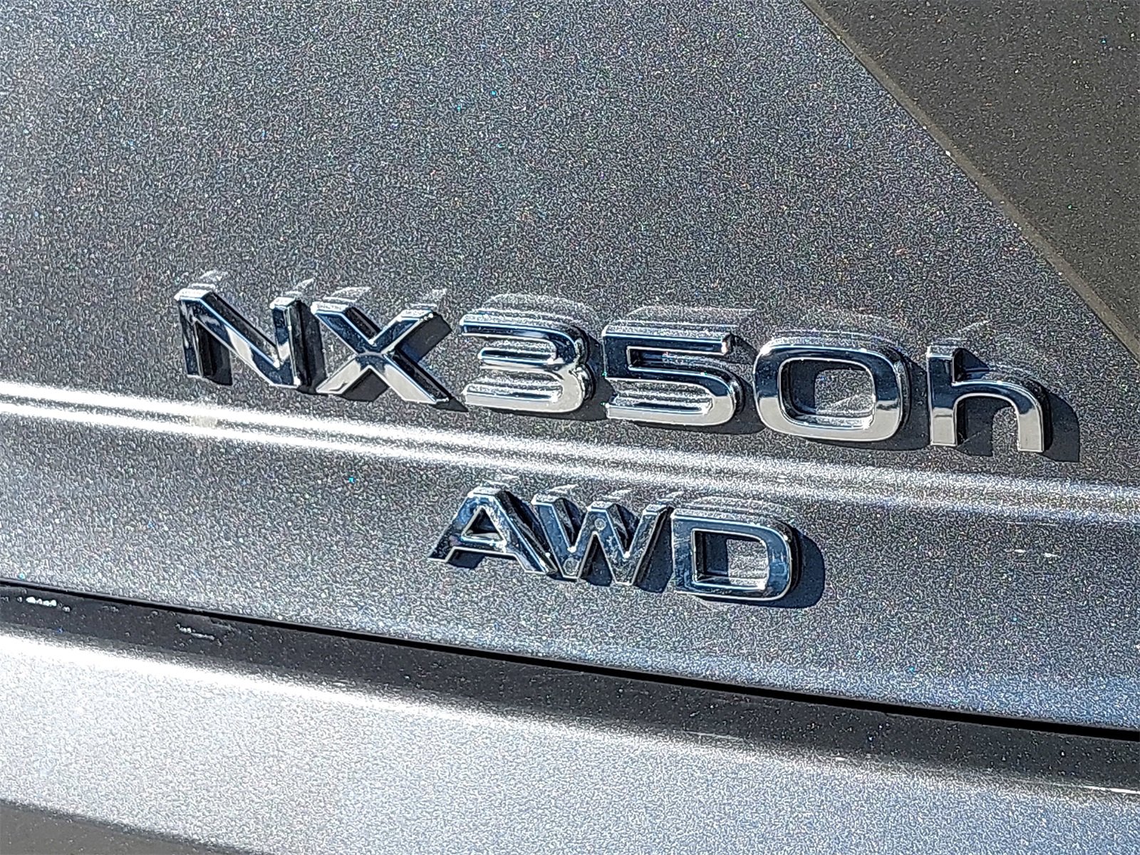 Used 2025 Lexus NX 350h AWD w/ Premium Package image 40