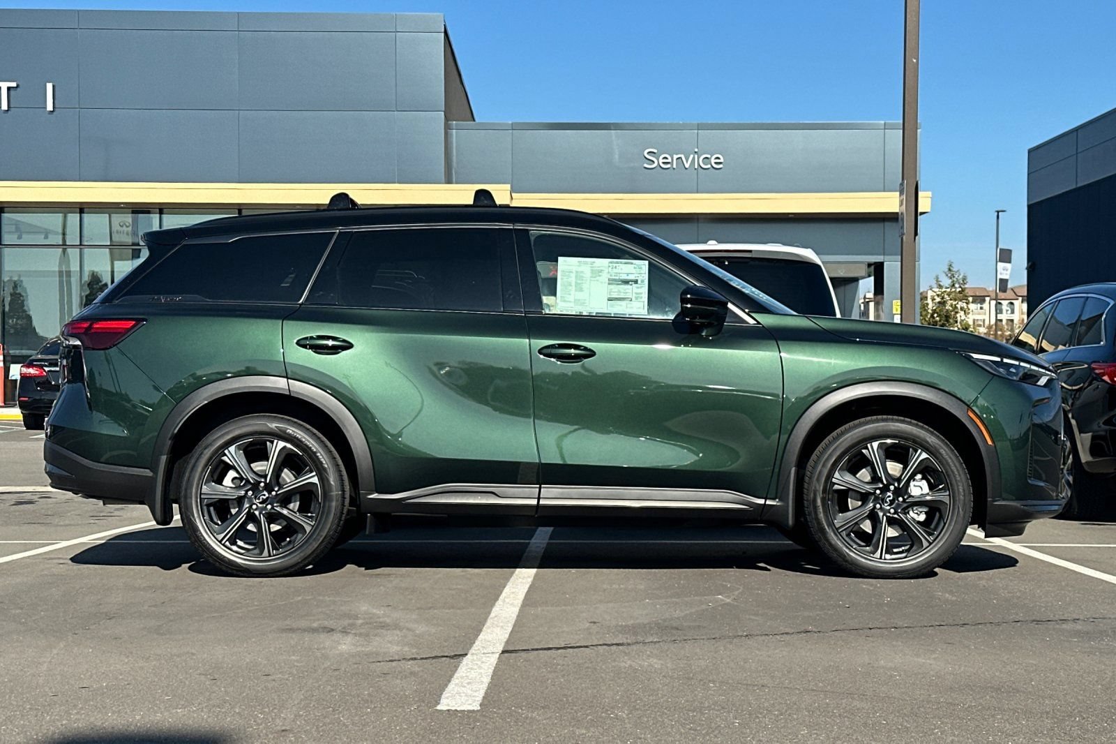 New 2026 INFINITI QX60 Autograph w/ Dark Cargo Package AWD/4WD image 6