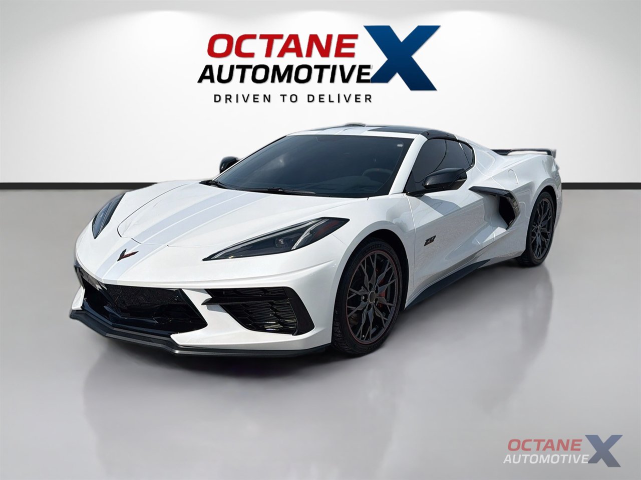 Used 2023 Chevrolet Corvette Stingray Premium Cpe w/ Z51 Performance Package RWD image 3