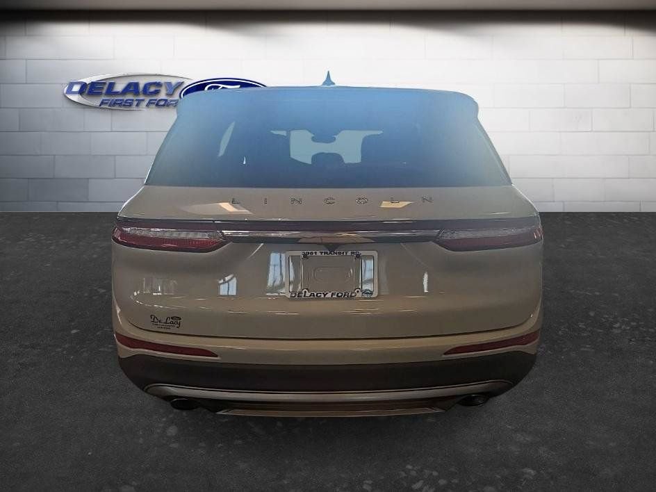 Used 2022 Lincoln Corsair AWD w/ Premium Package image 6