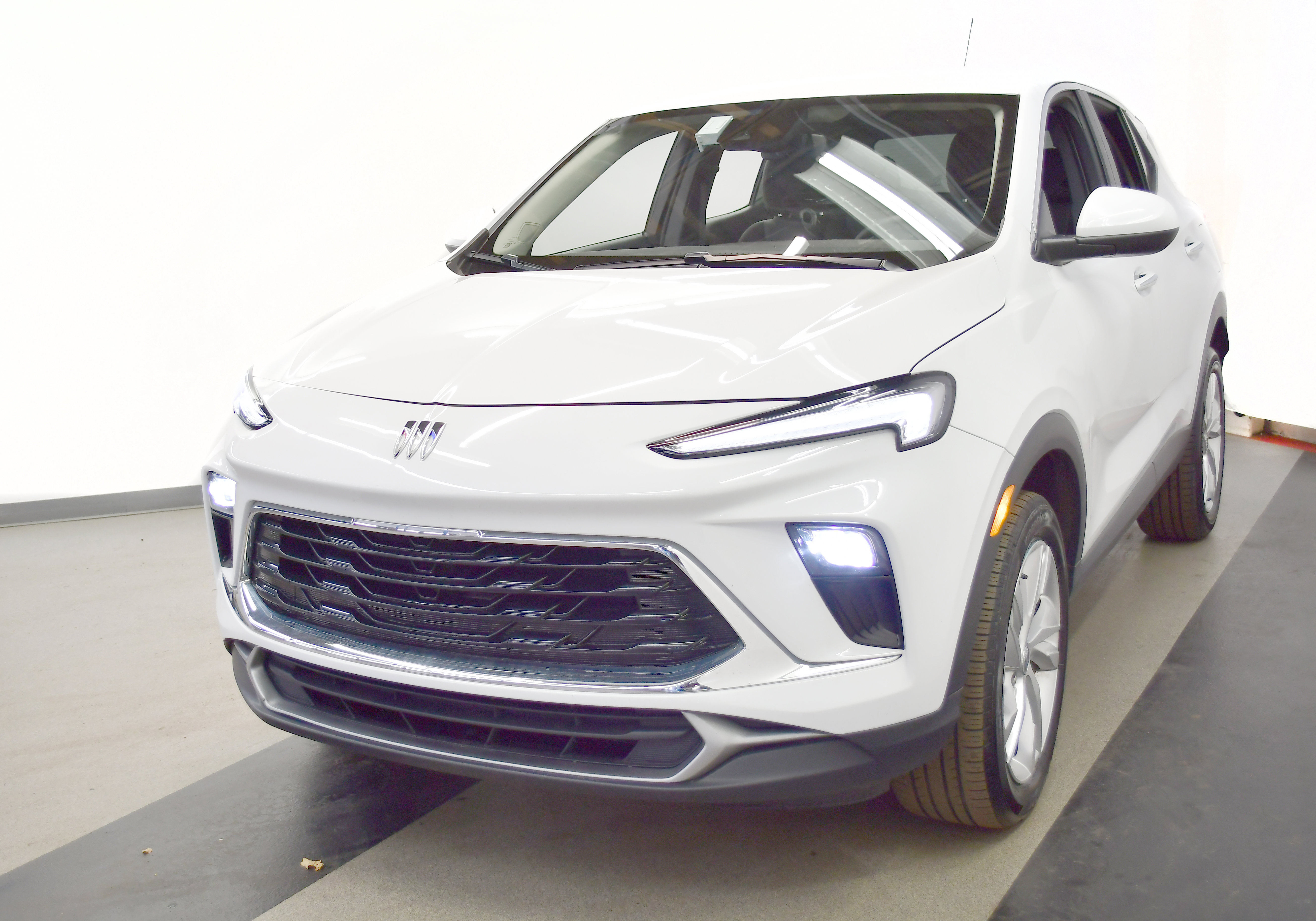 Used 2025 Buick Encore GX Preferred image 4