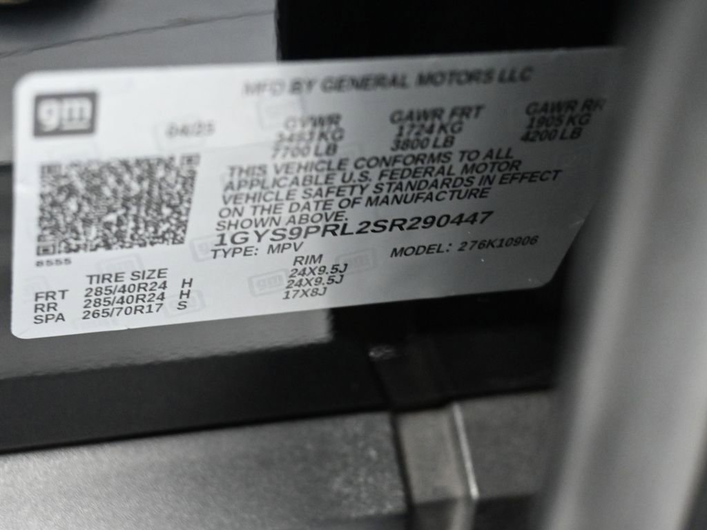 Used 2025 Cadillac Escalade ESV Sport w/ Touring Package image 18