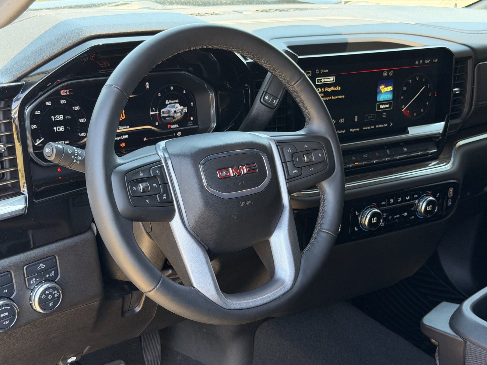 Used 2024 GMC Sierra 1500 Elevation AWD/4WD image 17