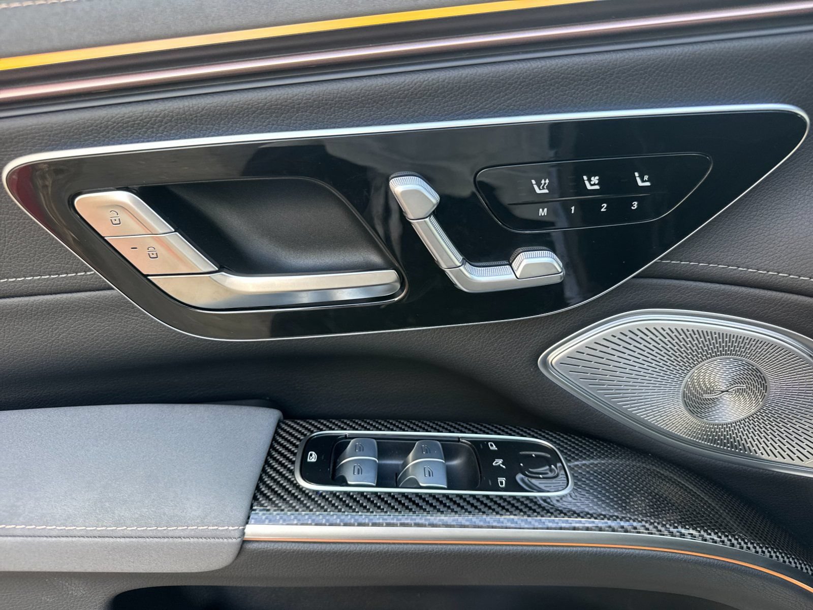 New 2026 Mercedes-Benz EQS 550 4MATIC SUV image 11