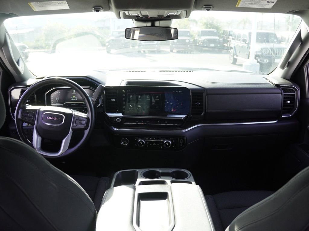 Used 2023 GMC Sierra 1500 Elevation image 24