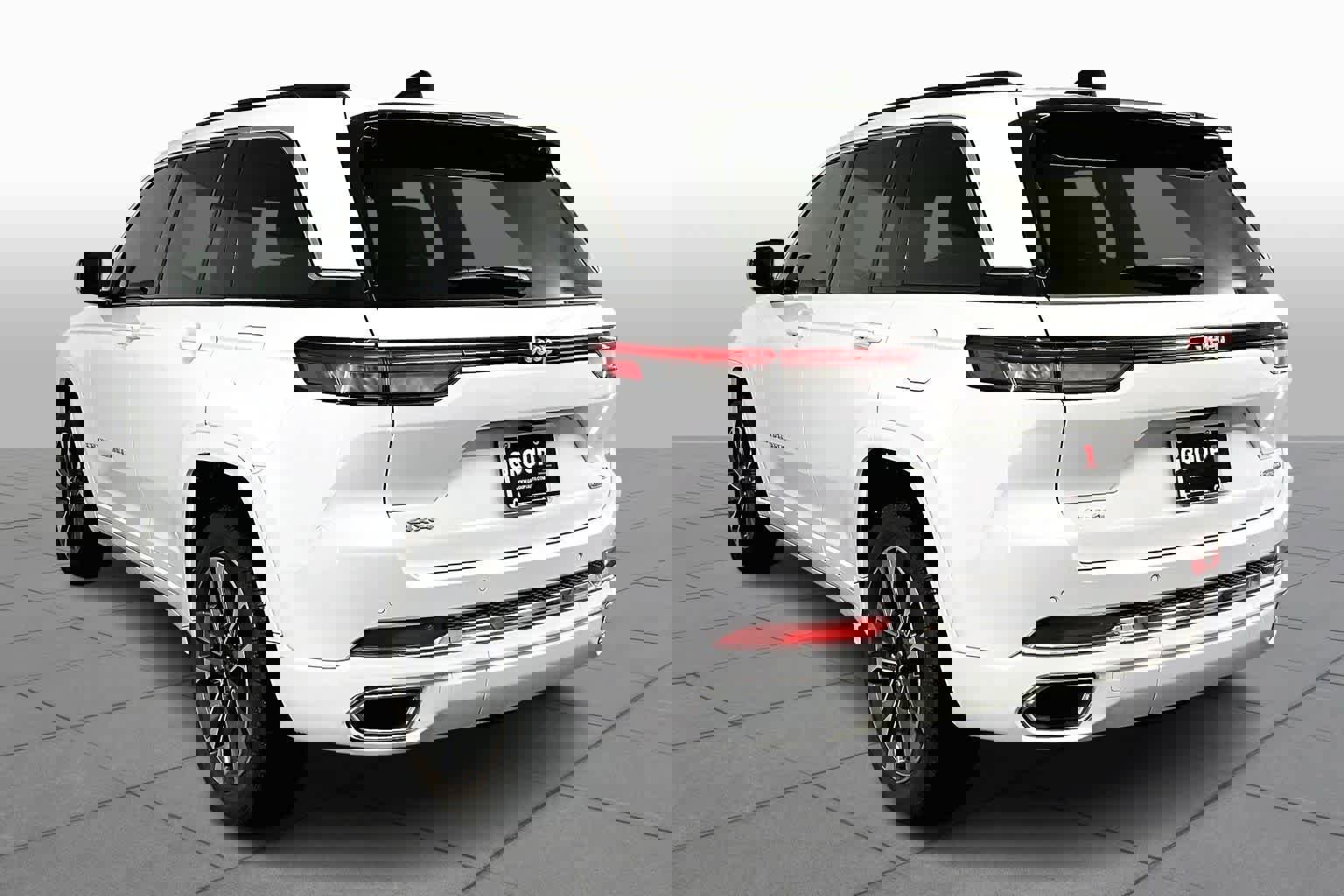 Used 2025 Jeep Grand Cherokee Overland w/ Trailer Tow Package image 11