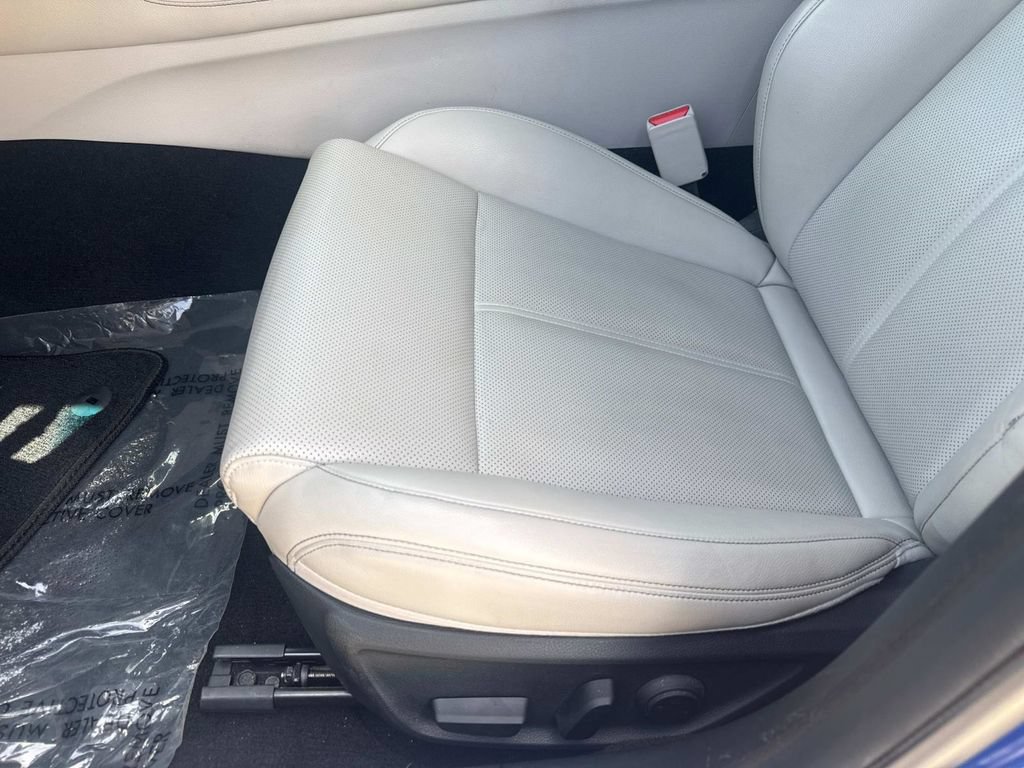 Used 2022 Genesis G70 2.0T RWD image 18