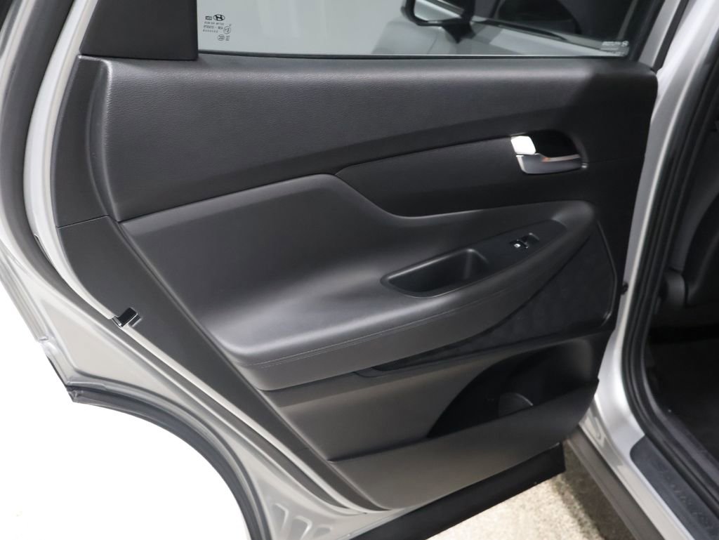 Used 2023 Hyundai Santa Fe SE image 18