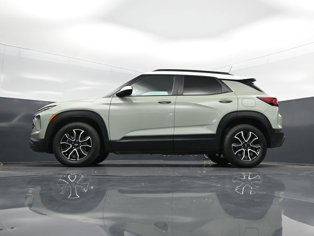 Used 2025 Chevrolet TrailBlazer ACTIV w/ Convenience Package image 40