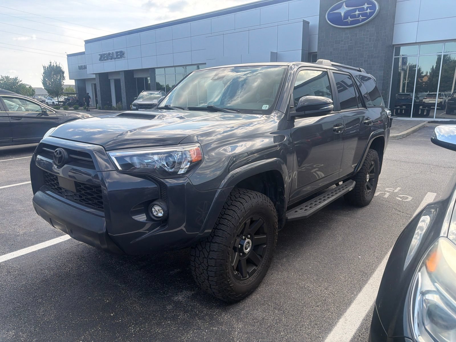 Used 2024 Toyota 4Runner TRD Off-Road Premium w/ Moonroof Package AWD/4WD image 3