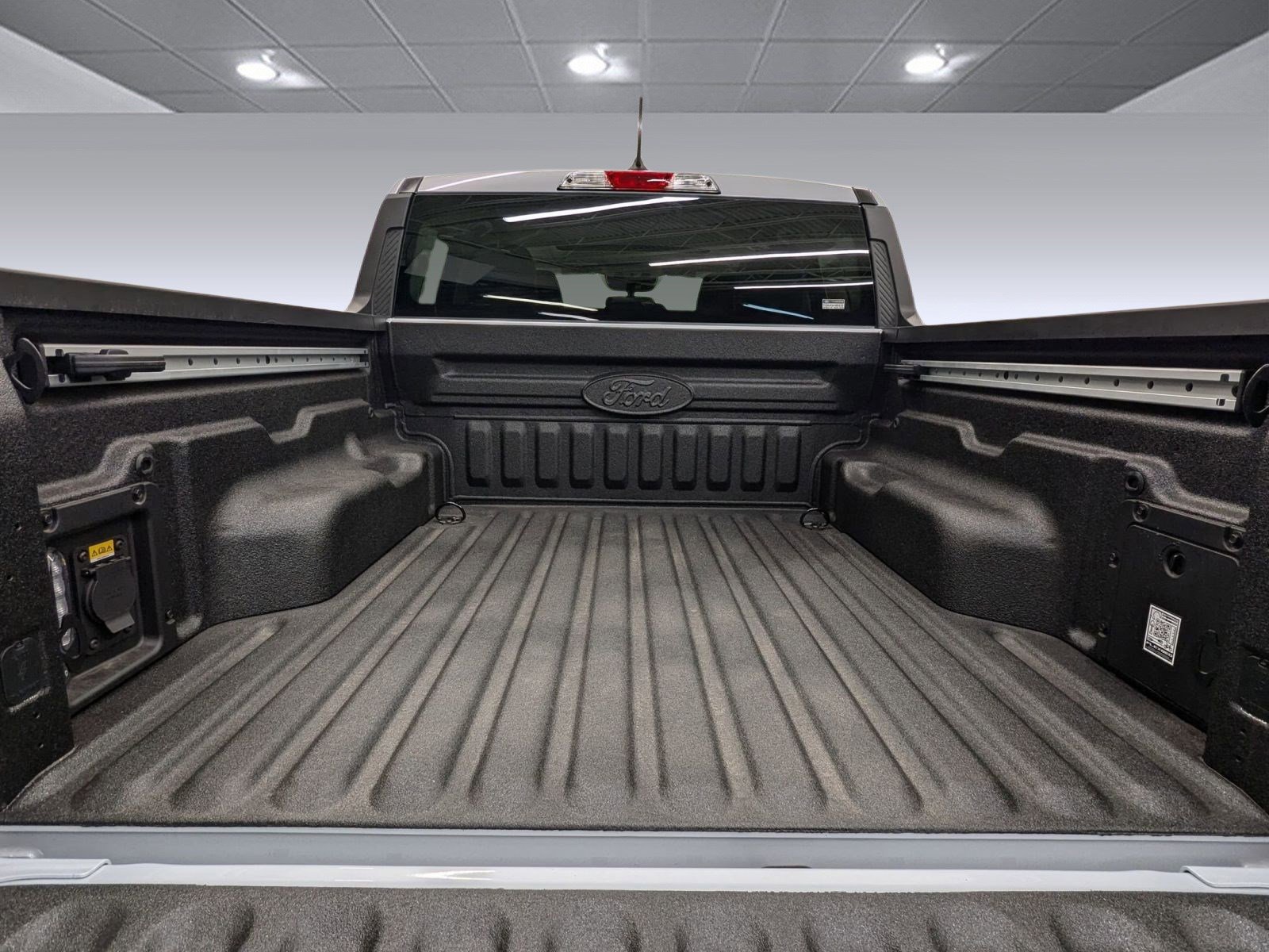 New 2025 Ford Maverick XLT w/ XLT Luxury Package image 33