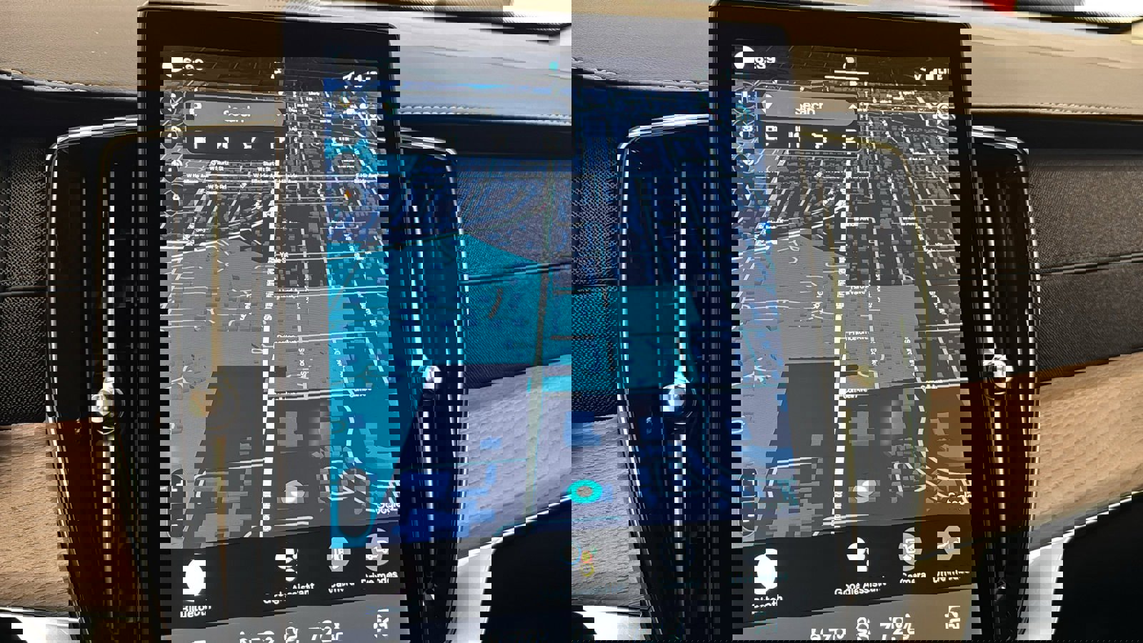 New 2026 Volvo XC90 B6 Plus w/ Protection Package Premier image 16