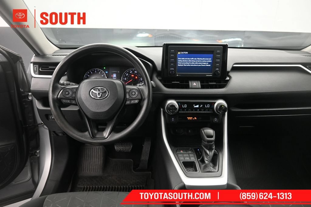 Used 2021 Toyota RAV4 XLE AWD/4WD image 31