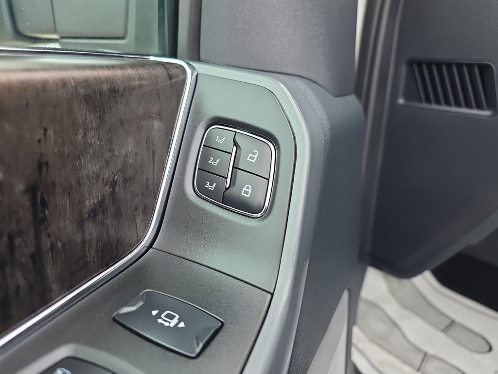 Used 2024 Ford F250 Lariat w/ Lariat Ultimate Package image 35