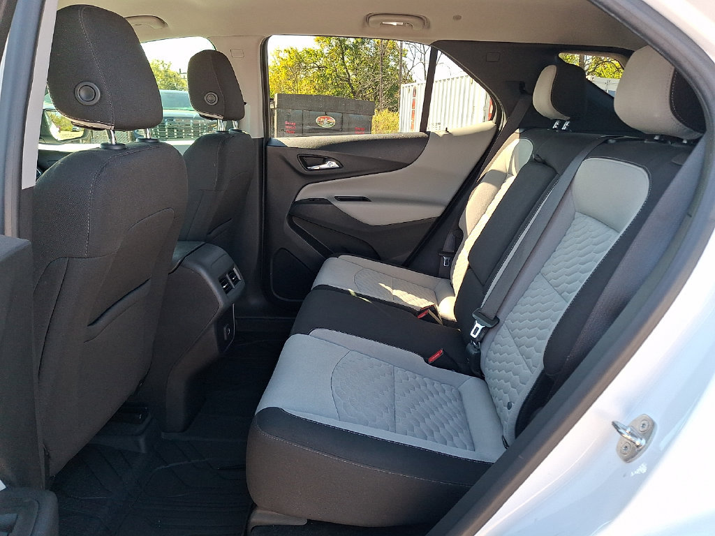 Used 2021 Chevrolet Equinox LS w/ LS Convenience Package FWD image 13