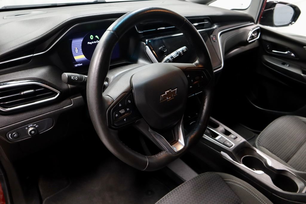 Used 2022 Chevrolet Bolt LT FWD image 25