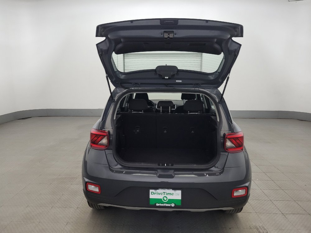 Used 2024 Hyundai Venue SEL FWD image 29