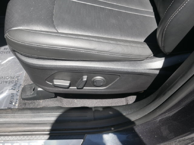 Used 2025 Kia Sorento SX FWD image 22